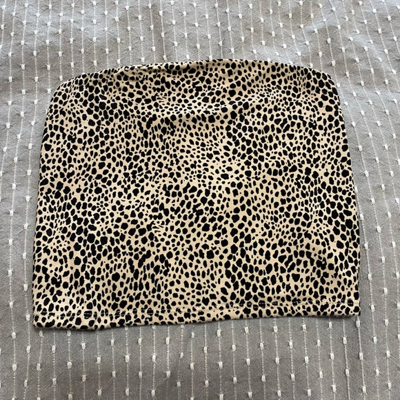 mostly mediums, all $10 except jeans $15 - Picture 2 of 8